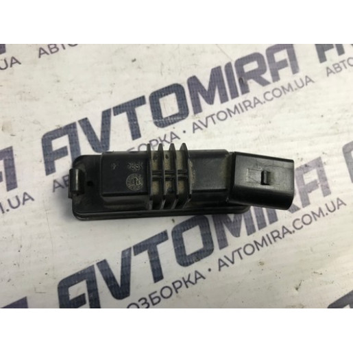  Ліхтар підсвітки номерного знаку VW Passat B6 SN 2005-2010 1J6943021B